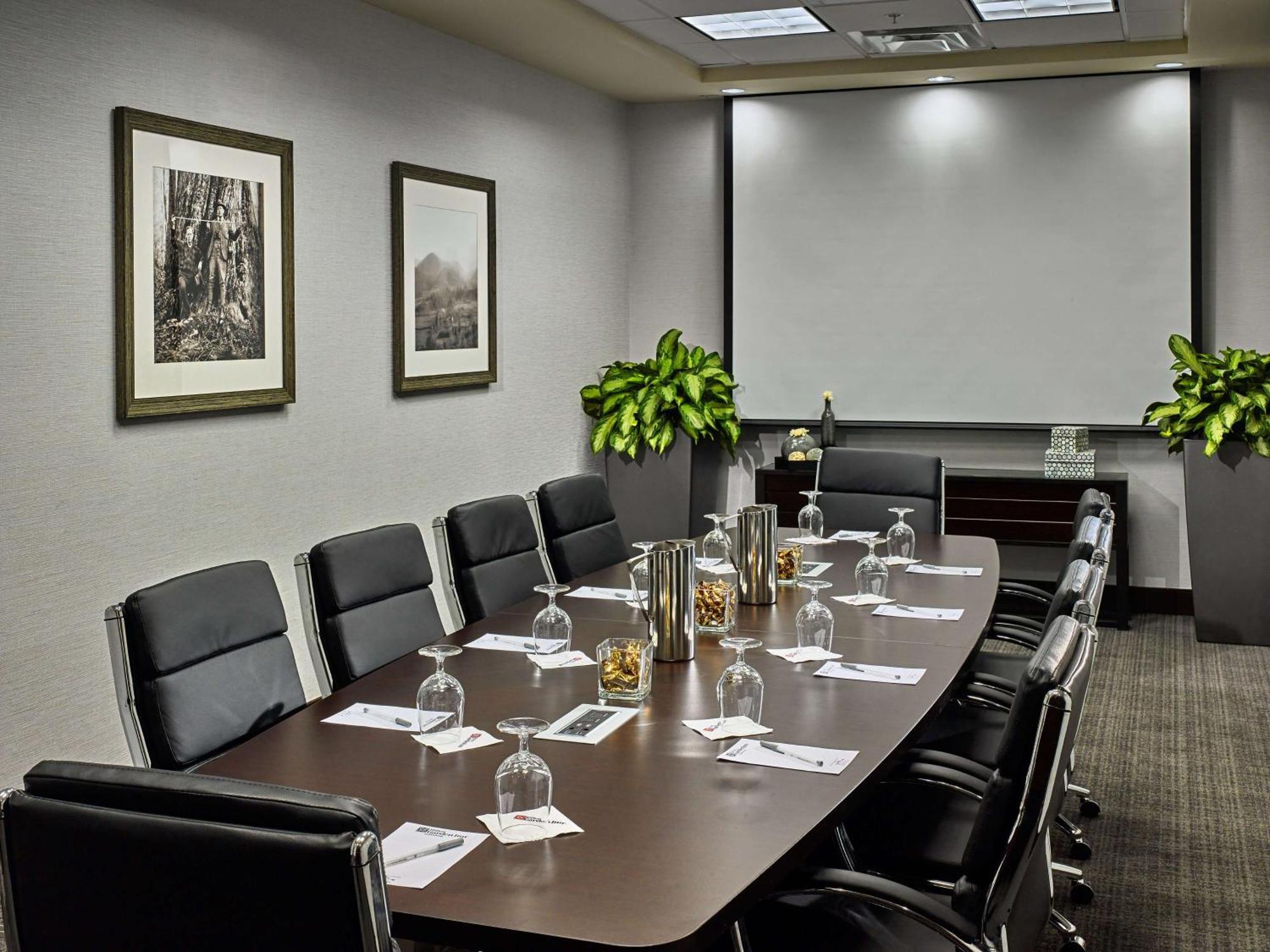Hilton Garden Inn Гатлинбург Экстерьер фото