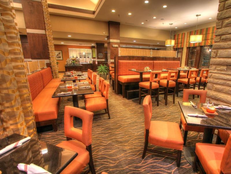 Hilton Garden Inn Гатлинбург Экстерьер фото